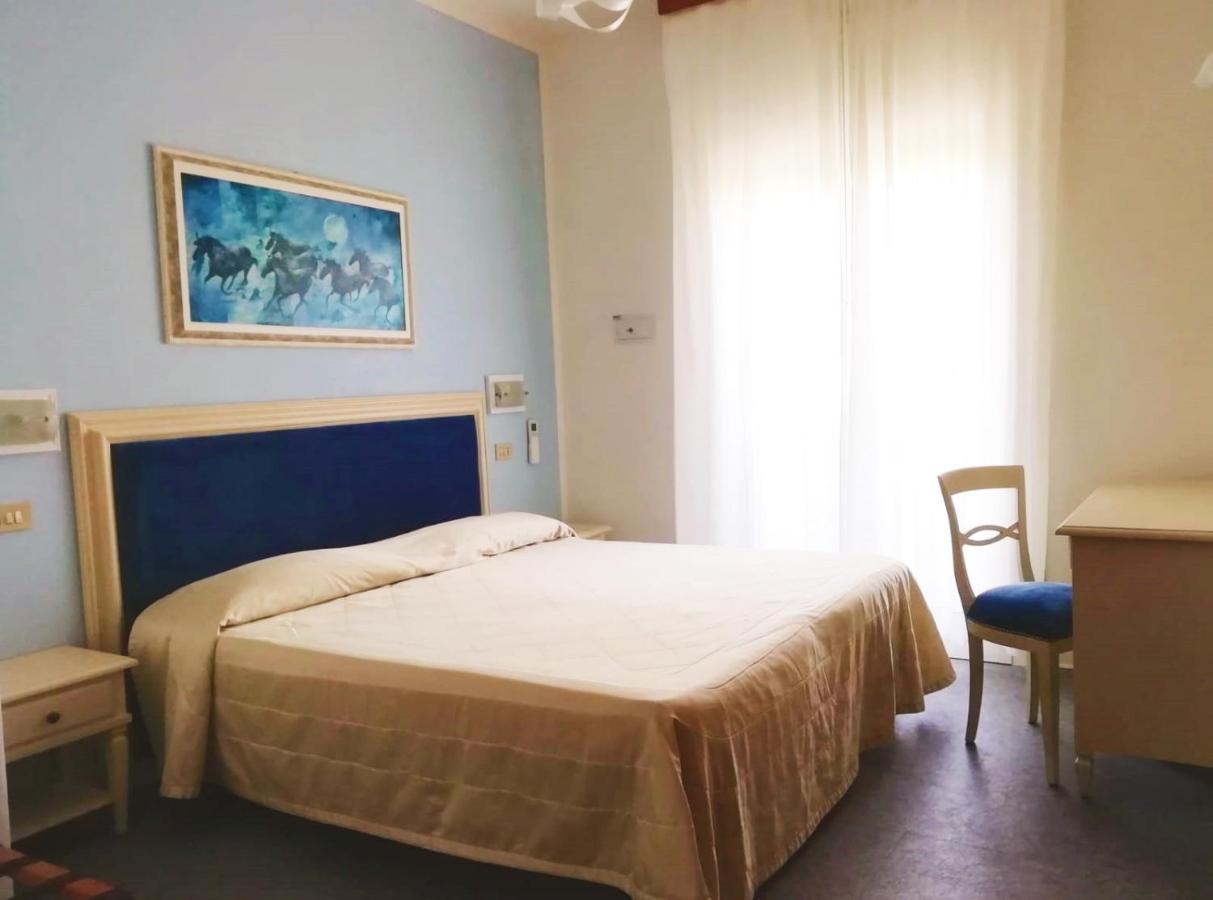Golf & Beach Hotel Milano Marittima Exterior photo